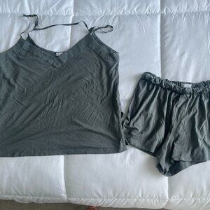 Cuyana Pajama Set